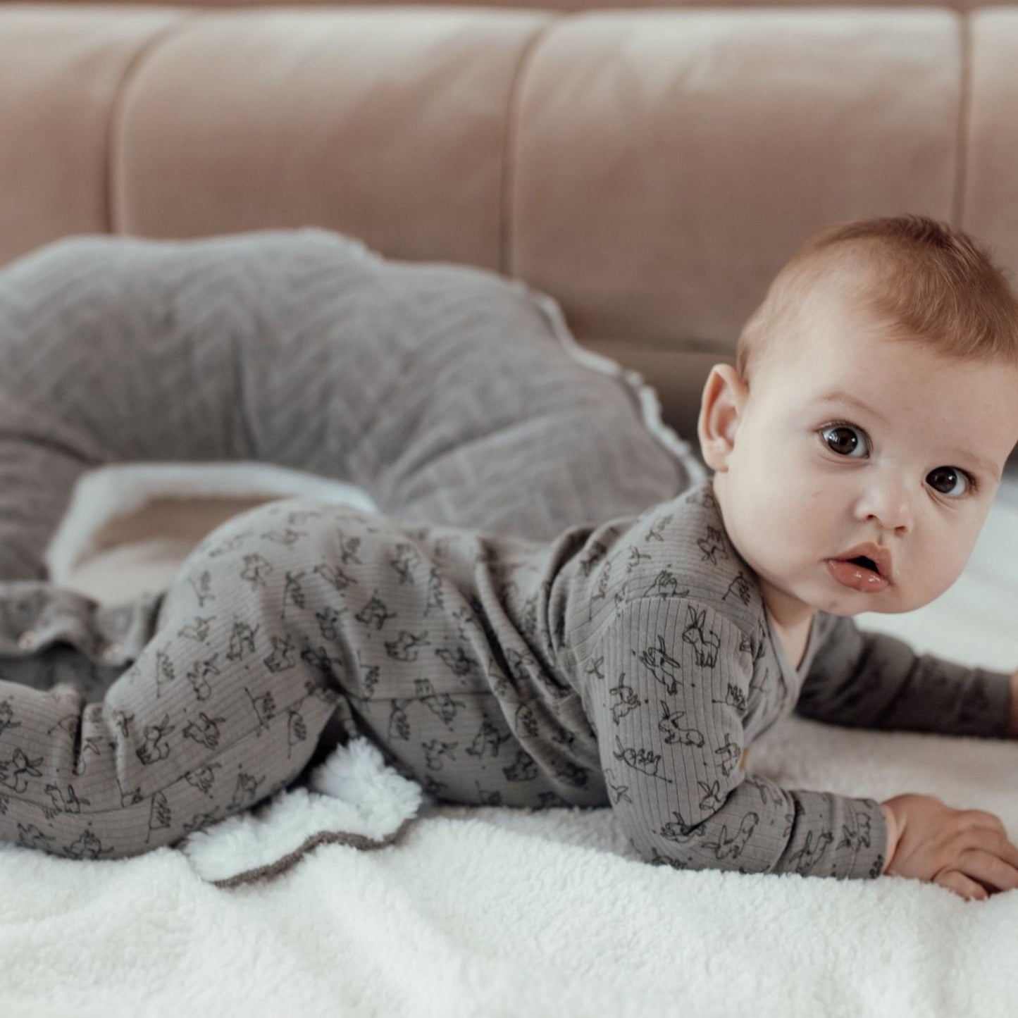 Feeding Pillow Baby Cloudy Grey - Feeding Pillows