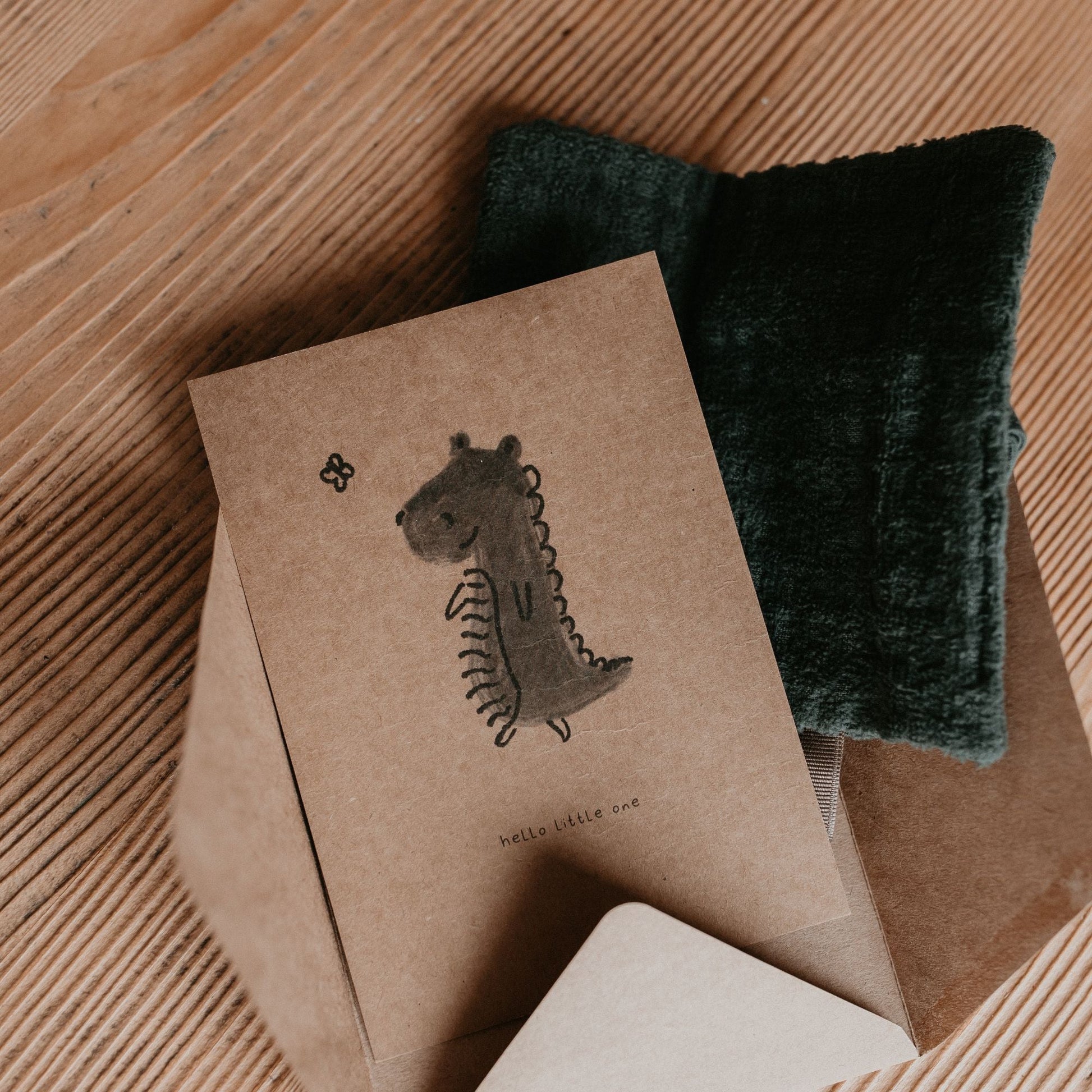 Kraamcadeau Knuffeldoekje en ansichtkaart Dark Green - Kraamcadeaus